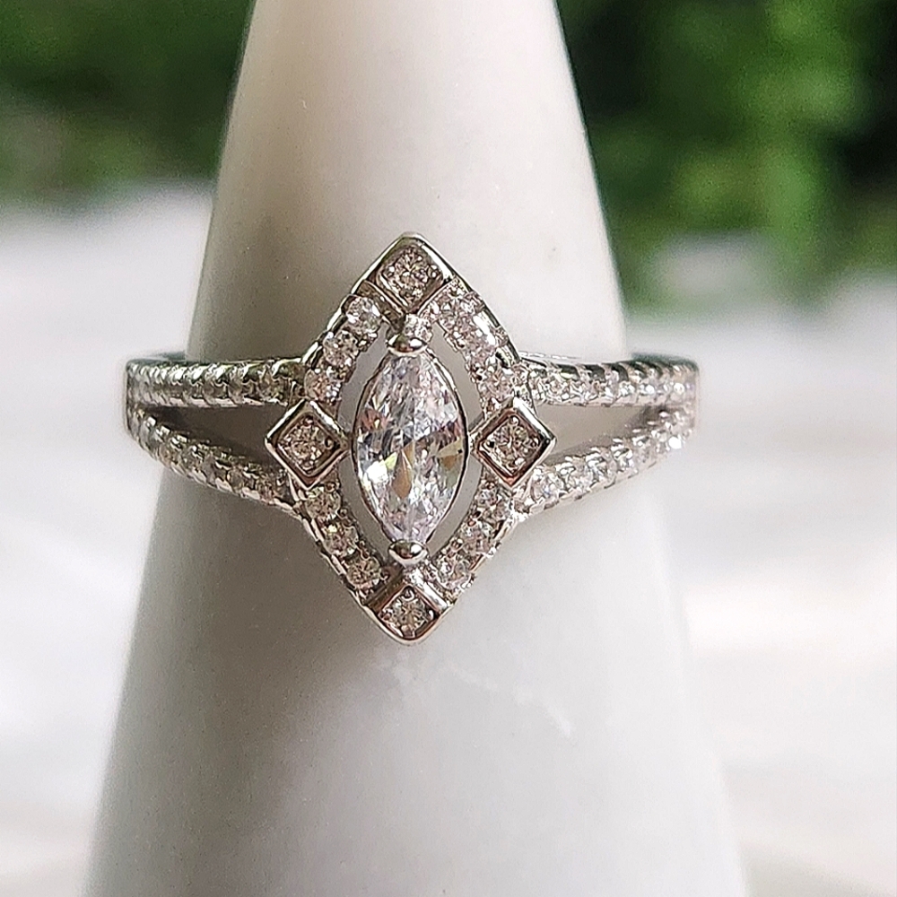 NWT Ryze White Frost Cubic Zirconia .925 Sterling Silver Ring - Size 8.5